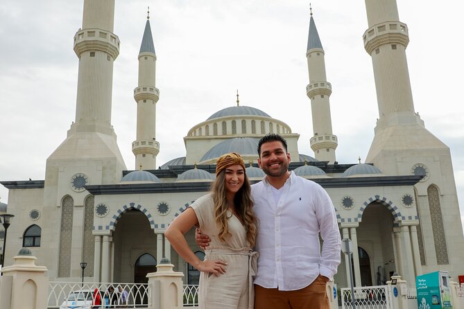Dubai Old and Modern City Tour with Blue Mosque Visit - Abra ride plus Gold and Spice Souks: shopping without the stress