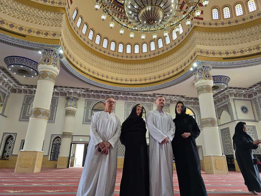 Dubai:Private Frame Entry, Mosque, Souks, Tastings& transfer - Private door-to-door transport in a tight 5-hour plan