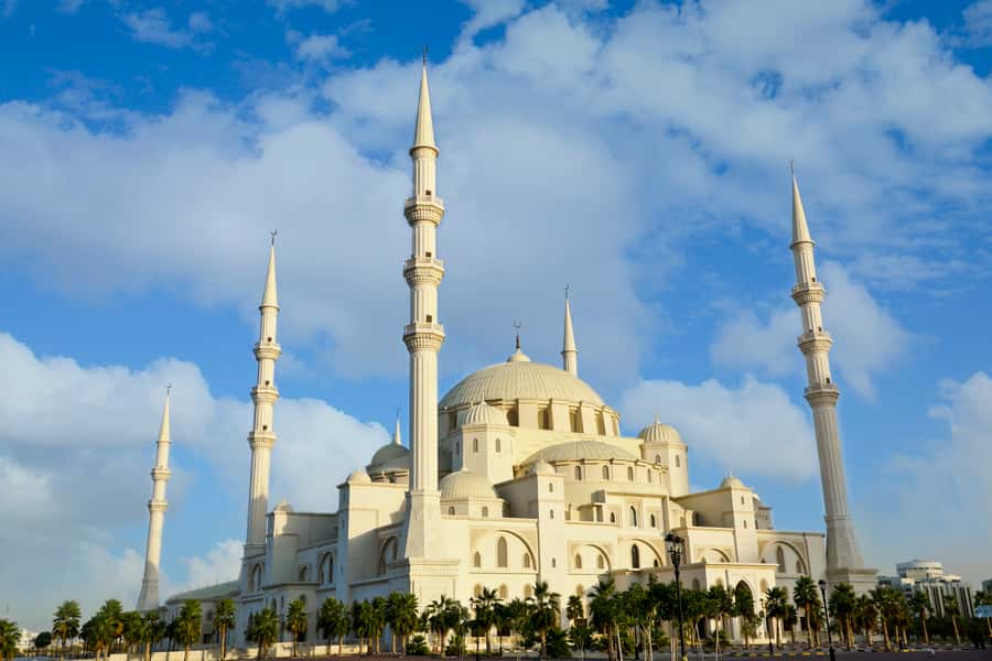 Dubai: Sheikh Zayed Mosque, Fujairah and Khorfakkan Tour - Fujairah Museum: Small Stop, Strong Focus
