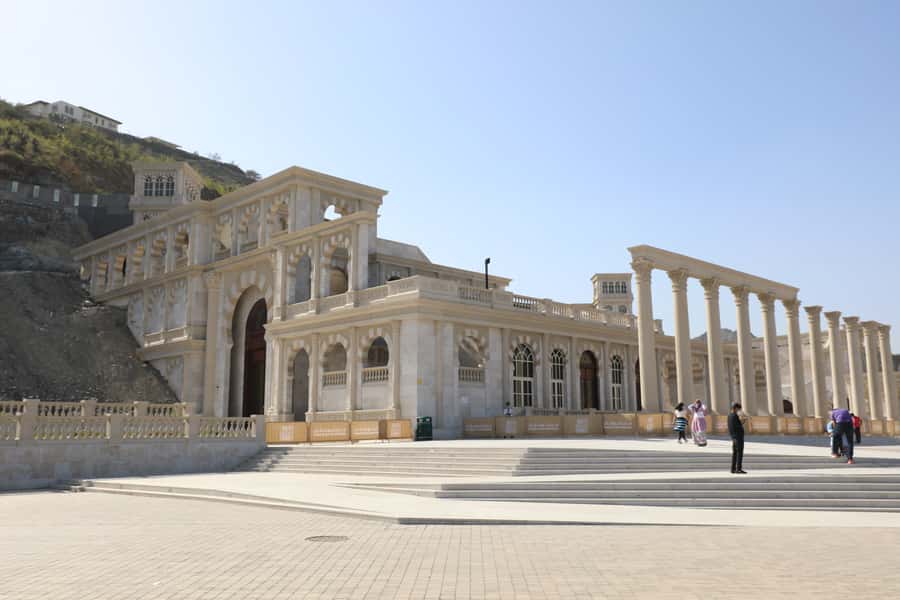 Dubai: Sheikh Zayed Mosque, Fujairah and Khorfakkan Tour - Najd Al Maqsar Heritage Village: What You’ll See and What Might Change