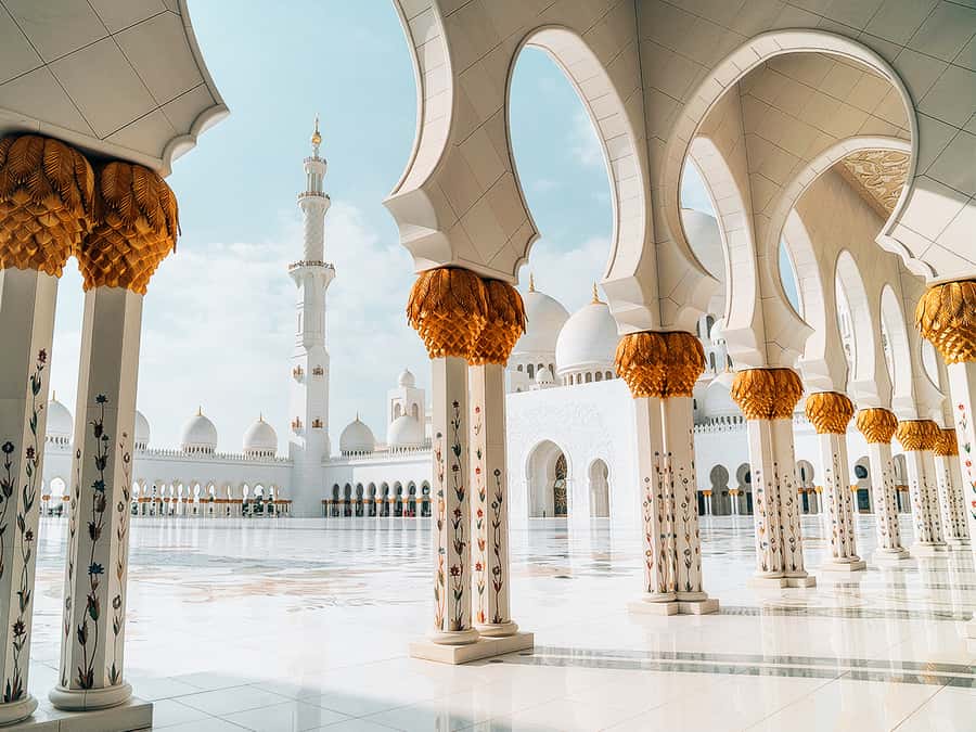 Dubai: Sheikh Zayed Mosque & Qasr Al Watan Tour with Pickup - Sheikh Zayed Grand Mosque: dress code, photos, and respectful flow