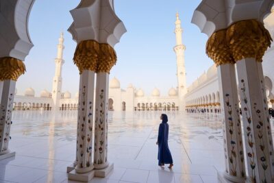 Dubai to Abu Dhabi Day Trip: Grand Mosque, Palace & Etihad Towers - Sheikh Zayed Grand Mosque: Where Your Day Trip Gets Real
