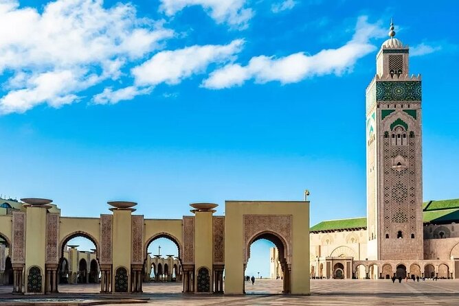 Exclusive tour of Casablanca with access to the Hassan II Mosque - Arab League Park and the “slow down” moment