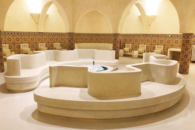 Exclusive tour of Casablanca with access to the Hassan II Mosque - Maârif and the residential side of Casablanca