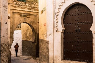 Fez in One Day: Qaraouiyine Mosque, Tanneries, Medersa & Mellah... - 9:30 am start, mint tea stop, and the guide’s job