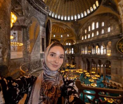 Flexible Combo: Hagia Sophia, Topkapi, Basilica, Blue Mosque - Finding your guides: Dsign Café + the MegaPass flag