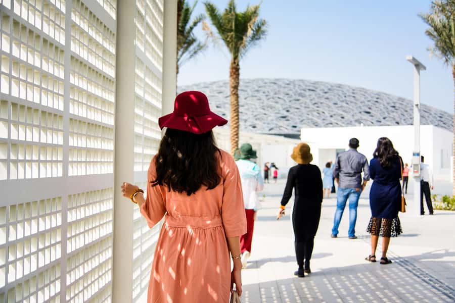 From Abu Dhabi: City Sightseeing and Sheikh Zayed Mosque - A tight half-day route (and why it works)