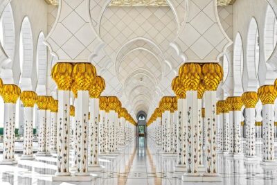 From Abu Dhabi: Grand Mosque, Qasr Al Watan Palace & Etihad Tower - Sheikh Zayed Grand Mosque: White Pearl Rules and a Smart Way to See It