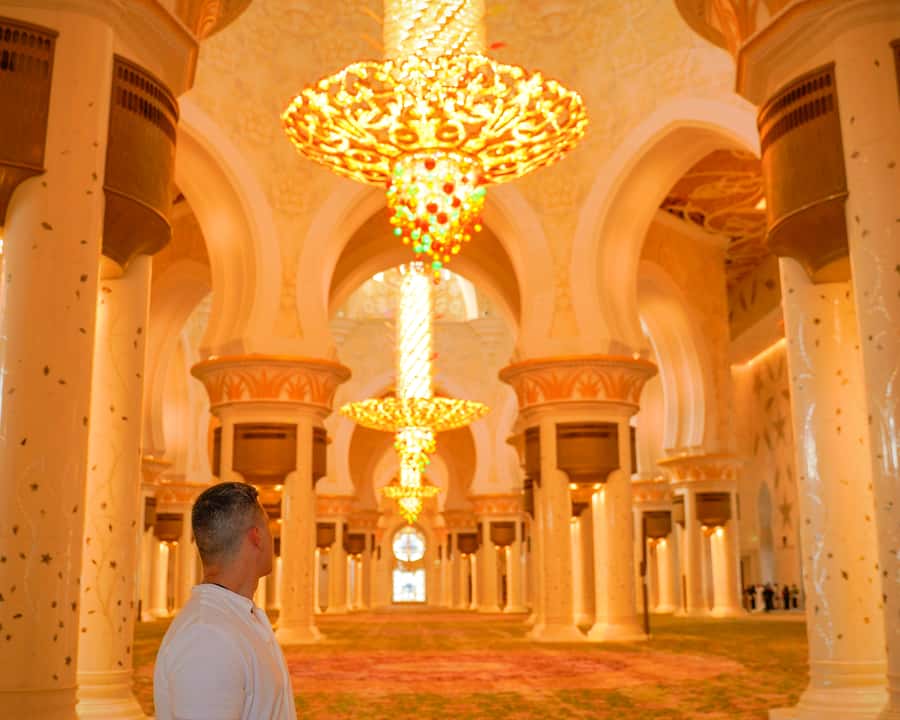 From Abu Dhabi: Grand Mosque, Royal Palace, and Etihad Tower - A fast, high-impact Abu Dhabi highlights circuit