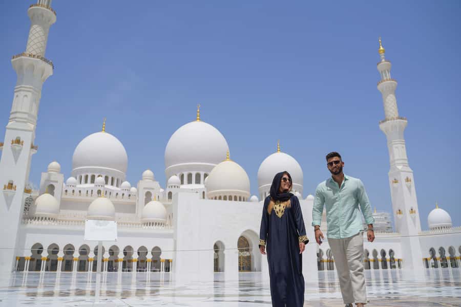 From Abu Dhabi: Grand Mosque, Royal Palace, and Etihad Tower - Louvre Abu Dhabi photo stop: architecture shots over museum time