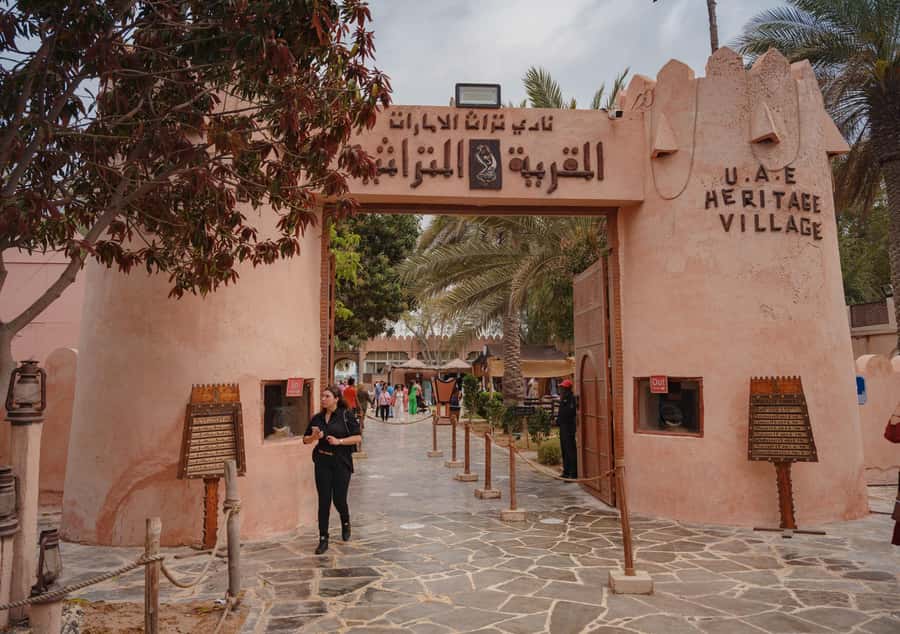 From Abu Dhabi: Grand Mosque, Royal Palace& Heritage Village - Sheikh Zayed Grand Mosque: dress code and the interior that steals the show