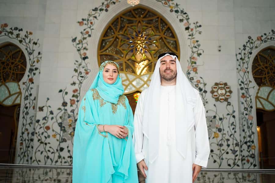 From Abu Dhabi: Half-Day Sheikh Zayed Mosque Guided Tour - Lunch at Al Khayma Heritage House: Getting Emirati Food Without the Hunt