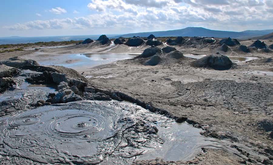 From Baku: Gobustan, Mud Volcanoes & Mosque Private Tour - Gobustan UNESCO Petroglyphs: What You’re Really Looking At