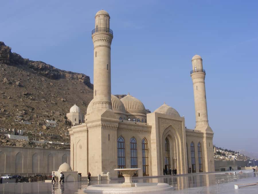 From Baku: Gobustan, Mud Volcanoes & Mosque Private Tour - Who This Tour Fits Best