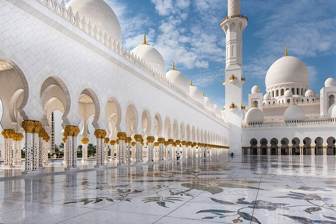 From Dubai: Abu Dhabi Heritage Tour, Qasr Al Watan, Grand Mosque - Quick photo stops that frame the coast and skyline