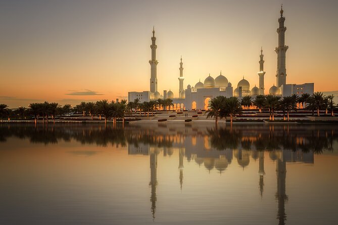 From Dubai: Abu Dhabi Sheikh Zayed Grand Mosque Guided Tour - Courtyards, colonnades, and reflective pools (where the photos happen)