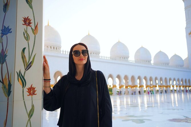 From Dubai: Abu Dhabi Sheikh Zayed Grand Mosque Guided Tour - Clothing rules: don’t let this become the trip-killer