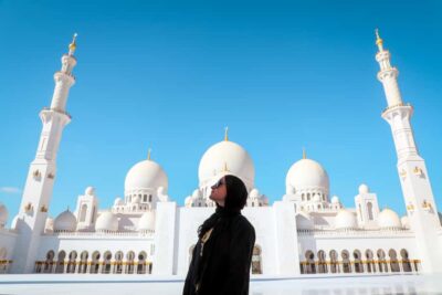 From Dubai: Abu Dhabi Sheikh Zayed Mosque Guided Tour - Sheikh Zayed Grand Mosque first impression: size, pace, and rules