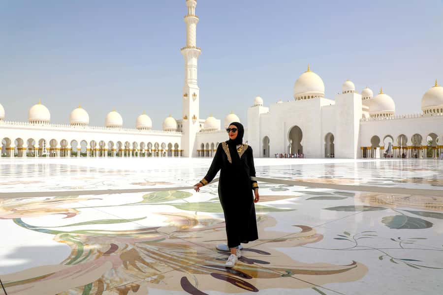 From Dubai: Sheikh Grand Zayed Mosque & Ferrari World Trip - Key Points You’ll Care About