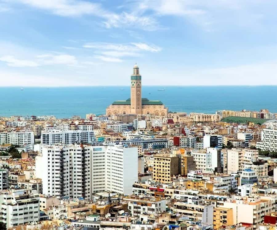 From Marrakech: Casablanca luxury Day Trip&Hassan II mosque - Corniche Walks, beach time, and what to do with your free hour