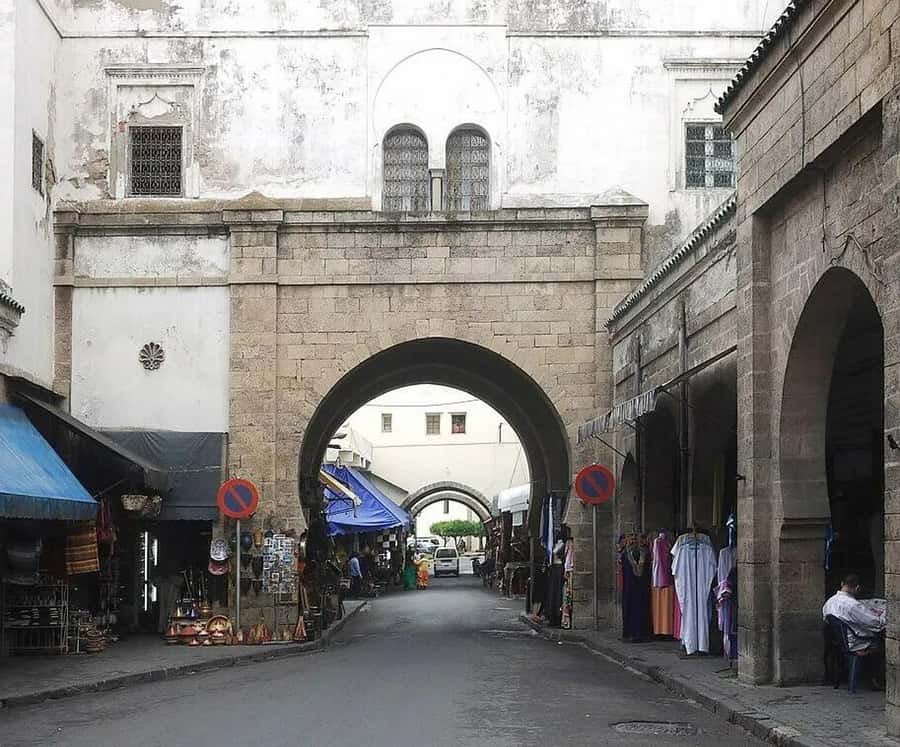 From Marrakech: Casablanca luxury Day Trip&Hassan II mosque - Habous (New Medina): artisan shops, spices, and neighborhood streets