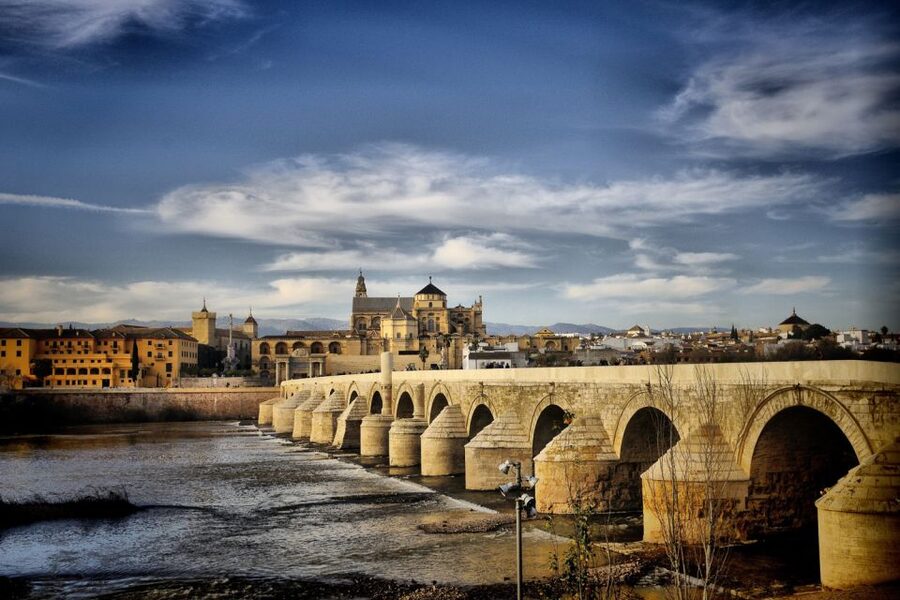 From Seville: Córdoba and Mosque Cathedral Full-Day Tour - Córdoba on Foot Beyond the Mosque: Calle de las Flores and Old Town Charm