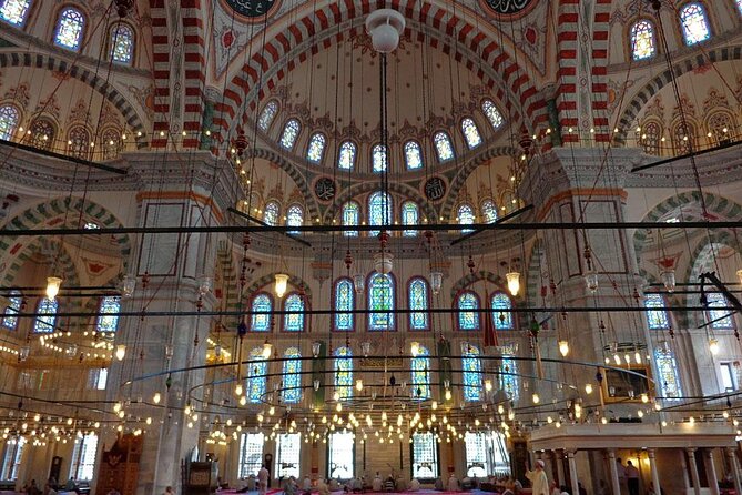 Full-Day Small-Group Guided Tour to Famous Mosques in Istanbul - Süleymaniye Mosque: Mimar Sinan’s 53-Meter Dome and Imperial Tombs