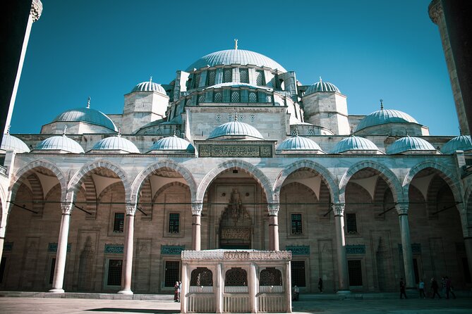 Full-Day Small-Group Guided Tour to Famous Mosques in Istanbul - Lunch, Vehicle Comfort, and How to Pace the Walking