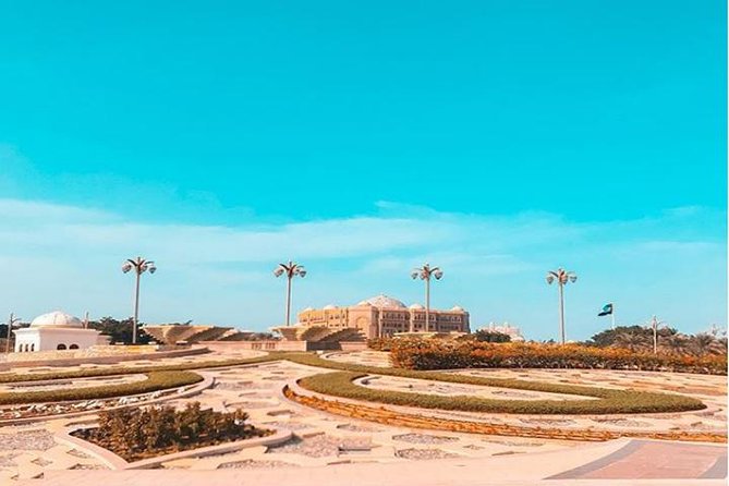Full-Day Tour of Abu Dhabi from Dubai, Sheikh Zayed Grand Mosque - Emirates Palace and Presidential Palace: seeing power from the road
