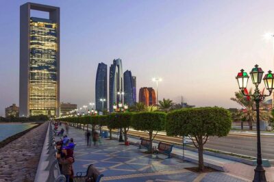 Guided Abu Dhabi City Tour with Sheikh Zayed Grand Mosque - Entering the Sheikh Zayed Grand Mosque center the right way