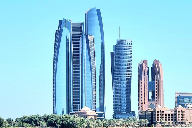 Guided City Tour of Abu Dhabi with Sheikh Zayed Mosque - Dates Market: The Best Short Detour for Real Souvenirs