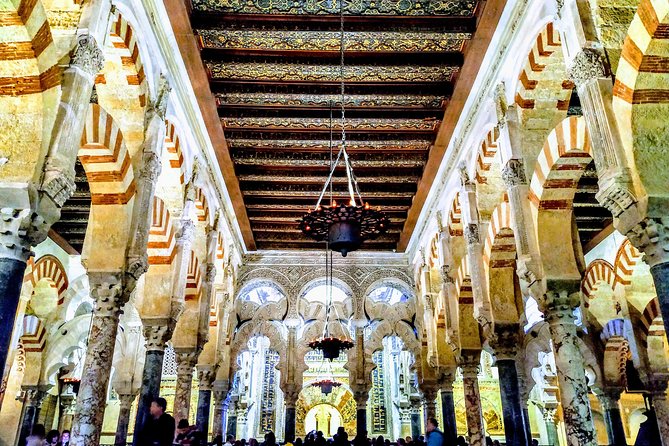 Guided Tour Jewish Quarter and Mosque-Cathedral of Córdoba with tickets - Stop 1: La Judería for about an hour with synagogue tickets