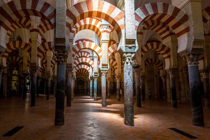 Guided Tour of Monumental Cordoba: Jewish Quarter, Alcazar and Mosque - La Judería from the Moon Gate: Narrow Streets That Still Feel Alive
