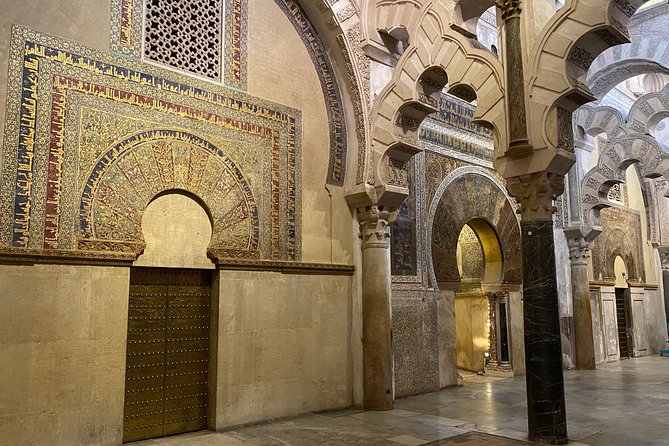 Guided tour of the Mosque-Cathedral in Private tickets included - Pickup, location, and how to avoid the stress spiral