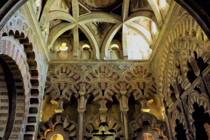 Guided tour of the Mosque with entrance included - Where you’ll meet and how to plan the handoff
