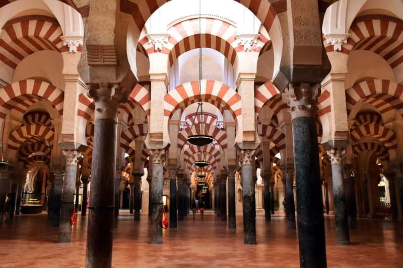 Guided visit to the Mosque of Cordoba and Alcazar of Cordoba - Inside the Mosque visit: what to watch for while you listen