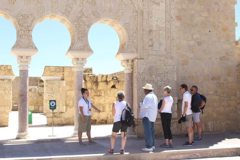 Guided visit to the Mosque of Cordoba and Medina Azahara - 16:00 at the Mosque-Cathedral: stages of construction in a living place