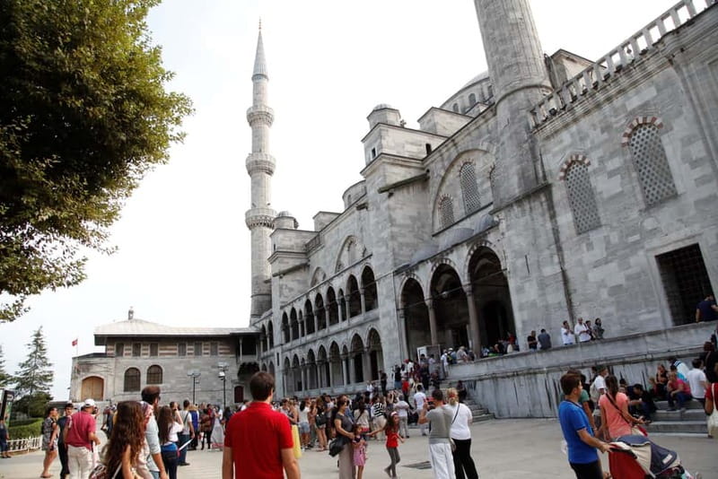 Hagia Sophia & Blue Mosque Half-day Guided, Small Group Tour - Sultanahmet Square and the short shop stop before the bazaar