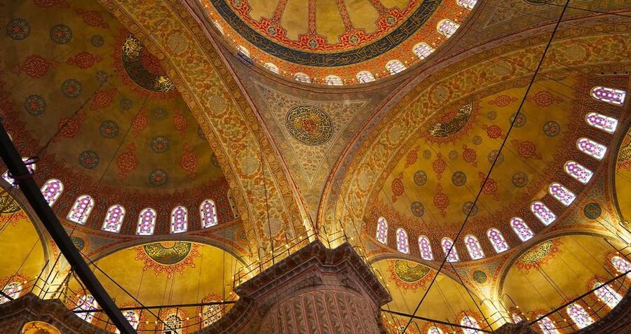 Hagia Sophia, Blue Mosque Tour & Ticket + Optional Basilica - How the tour starts at Dsign Café (and why it matters)