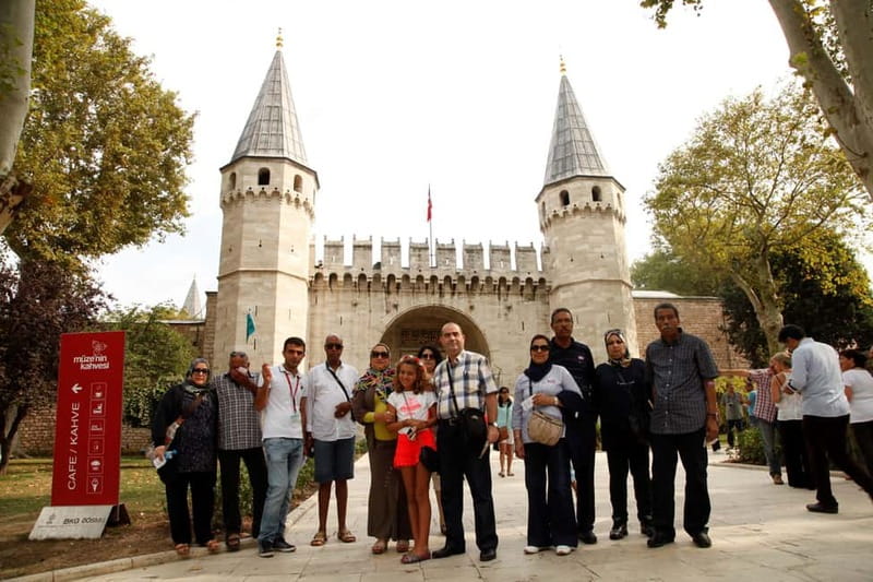 Hagia Sophia, Topkapı Palace, Blue Mosque Guided Small Group - Your day in Istanbul’s imperial zone (and why it flows)