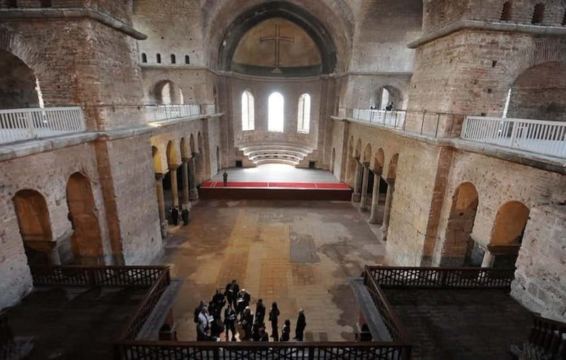 Hagia Sophia, Topkapı Palace, Blue Mosque Guided Small Group - Topkapı Palace & Harem: the sultans’ daily power in rooms