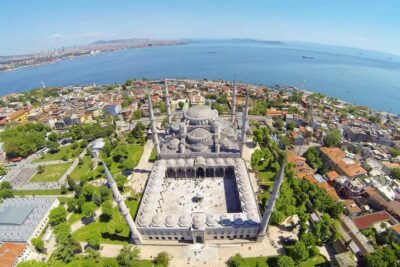 Istanbul: Blue Mosque and Hagia Sophia Tour w/Entry Tickets - Meeting at Alman Çeşmesi and finding the right pace