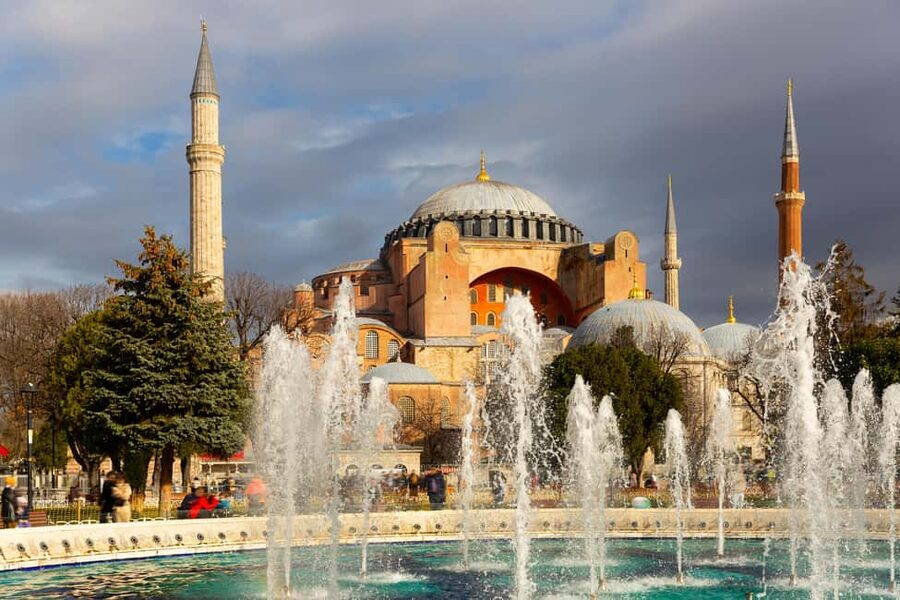 Istanbul: Blue Mosque, Hagia Sophia, & Old Town Walking Tour - Hagia Sophia: Christian mosaics, Ottoman mosque use, and what to look for