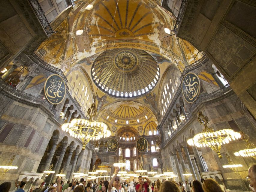 Istanbul: City Highlights Tour w/Hagia Sophia & Blue Mosque - Sultanahmet Square photo stops: where your camera time actually pays off