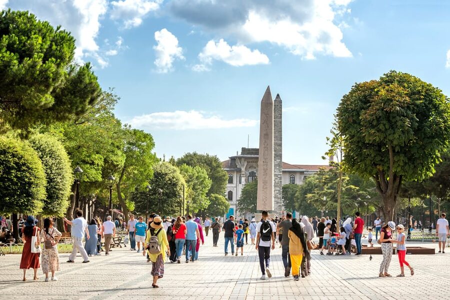 Istanbul City Walk: Blue Mosque, Hippodrome & Hagia Sophia - The Hippodrome and its surviving monuments