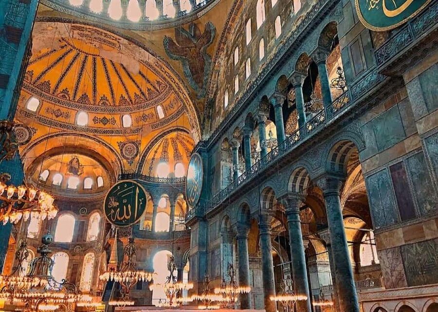 Istanbul Combo: Topkapi Palace, Hagia Sophia & Blue Mosque - Where this combo can feel frustrating: closures and live-guiding limits