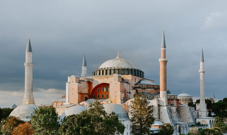Istanbul: Hagia Sophia, Blue Mosque, & Basilica Cistern Tour - Price and Value: What $300 Per Group Really Means