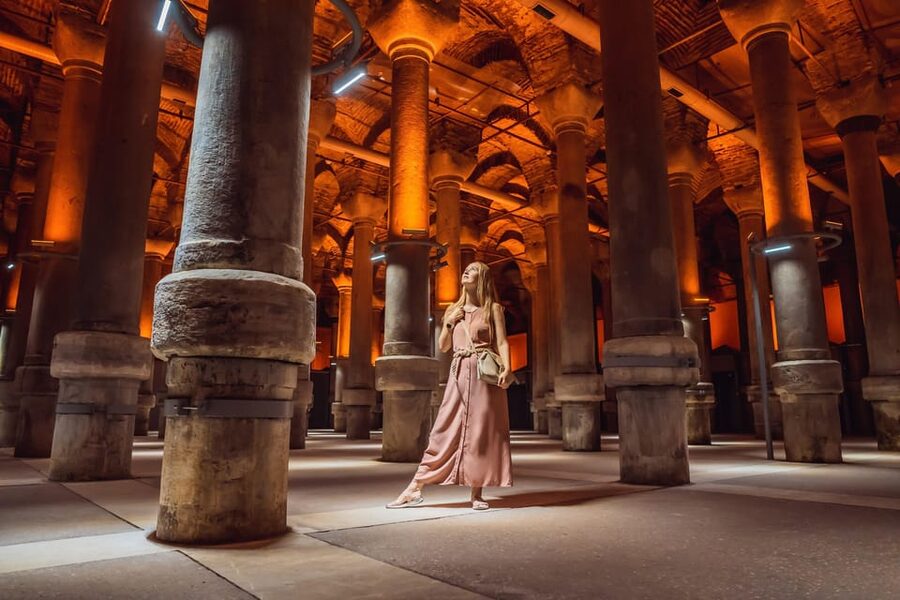 Istanbul: Hagia Sophia, Blue Mosque, & Basilica Cistern Tour - Hagia Sophia: Mosaics, Domes, and Why It Feels Like a Time Machine