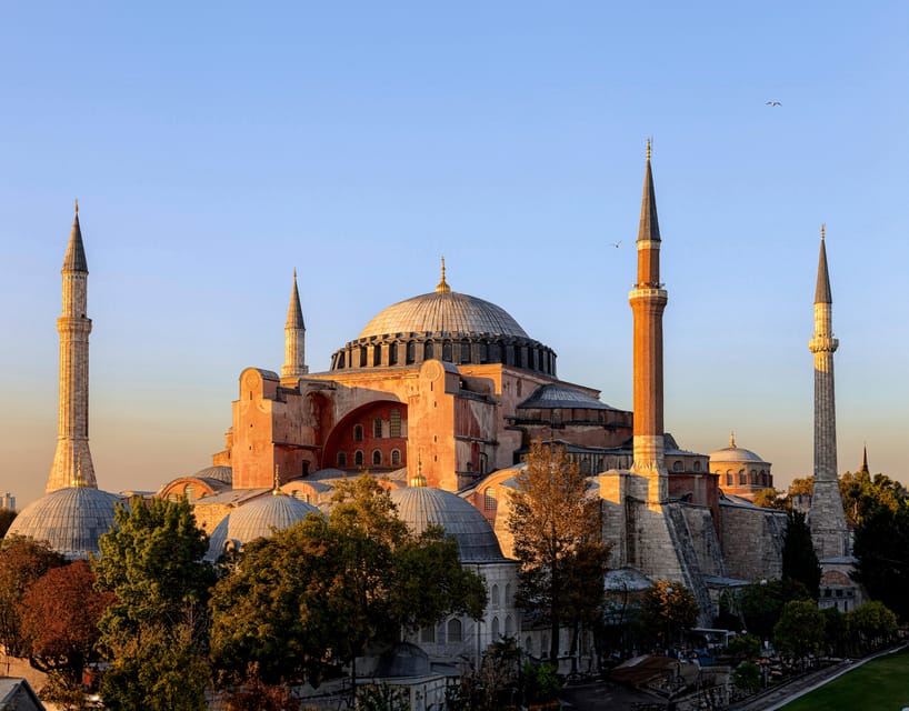 Istanbul: Hagia Sophia Mosque and Museum Skip-The-Line Combo - From museum to mosque in 2 minutes: the moment the building takes over