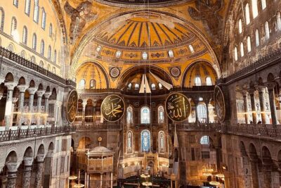 Istanbul Highlights Blue Mosque, Hagia Sophia, Cisterns and More! - Hagia Sophia: museum space with a living mosque element